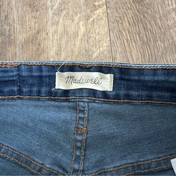 Madewell Curvy High-Rise Skinny Jeans in Hayes Wash - Picture 12 of 14